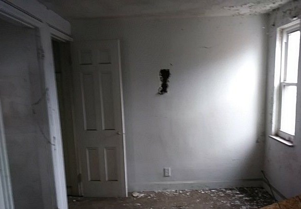 10741 E Outer Drive second floor 10.jpg